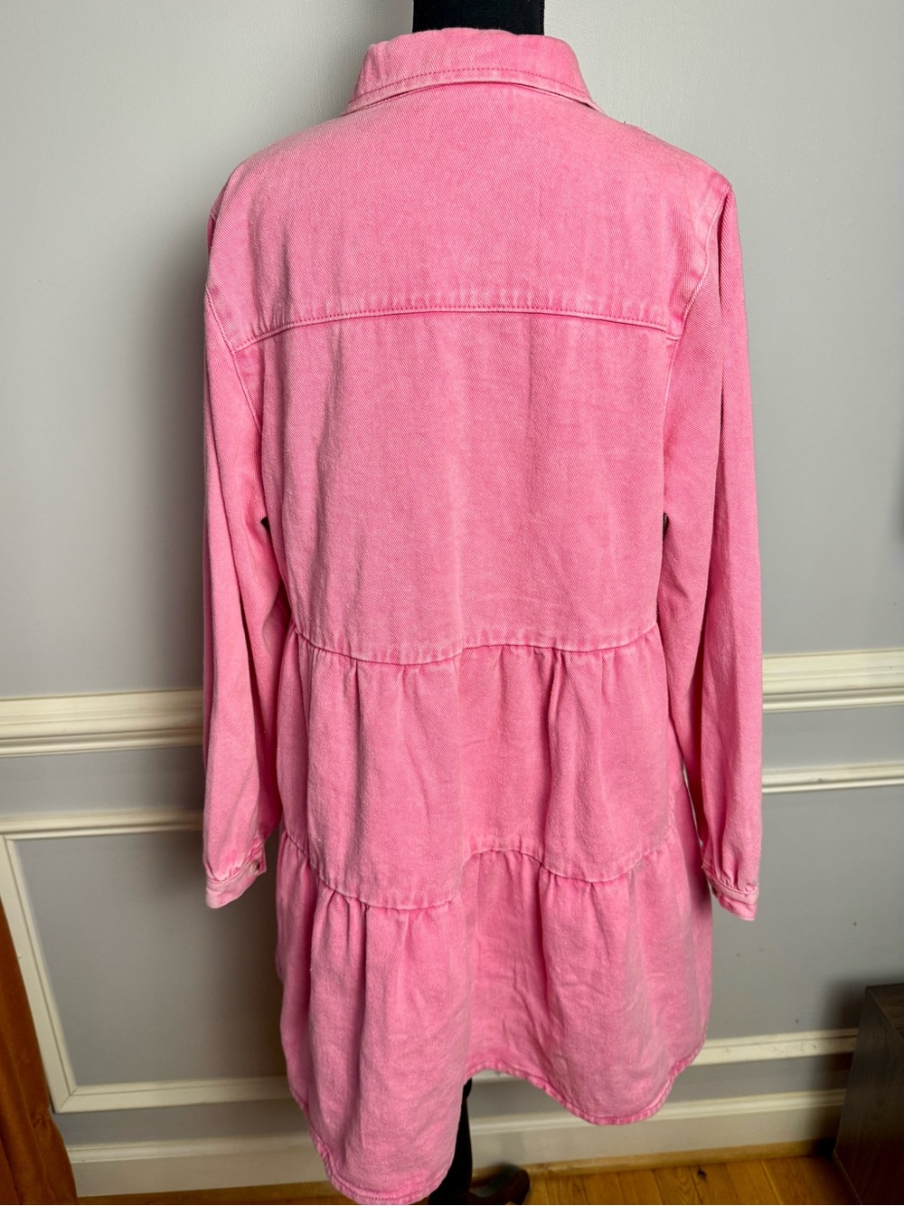 Andrée By Unit Pink Denim Tiered Shirt Dress Button Front Long Sleeve M - Picture 2 of 11